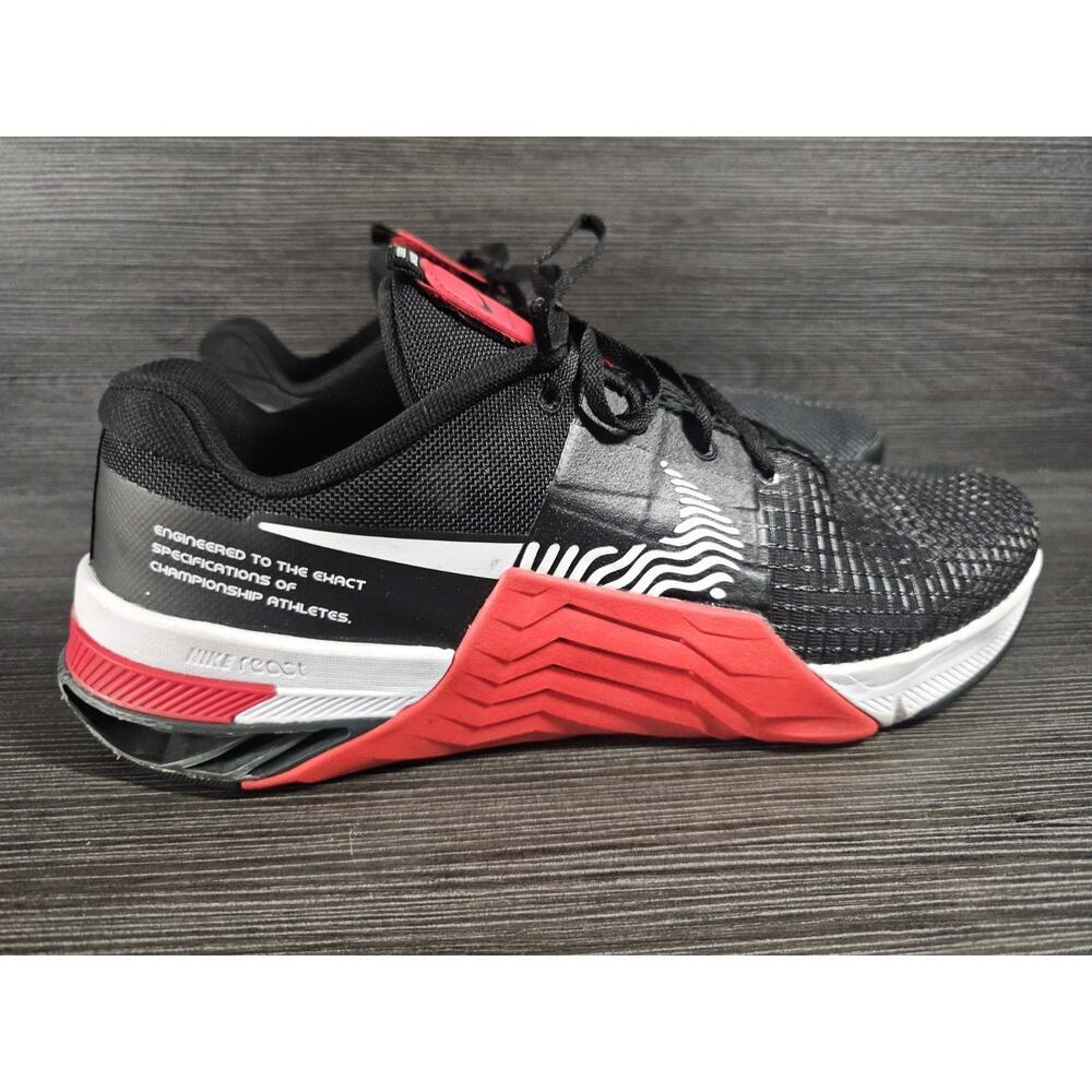Nike React Metcon 8 Size 14 Black Red White DV4382-015 Hyperlift - Picture 2 of 9